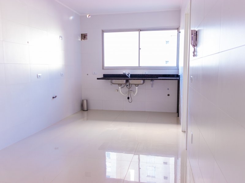 Apartamento à venda Juvevê com 145m² e 4 quartos por R$ 780.000 - 1108508168-cozinha.jpg