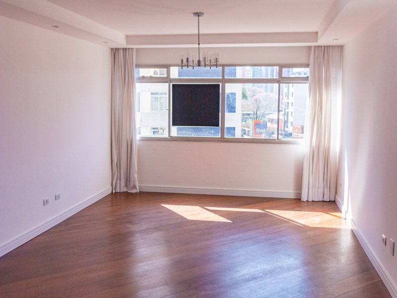 Apartamento à venda Juvevê com 145m² e 4 quartos por R$ 780.000 - 136946642-sala-7.jpg