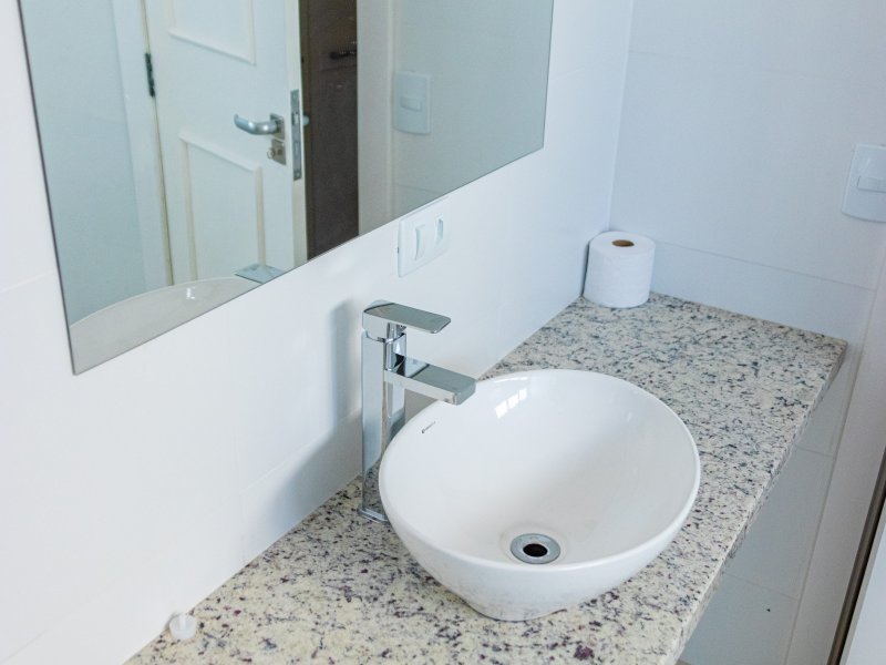 Apartamento à venda Juvevê com 145m² e 4 quartos por R$ 780.000 - 430936926-wc-suite-2.jpg