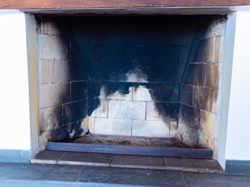 Apartamento à venda Juvevê com 145m² e 4 quartos por R$ 780.000 - 892308580-lareira.jpg