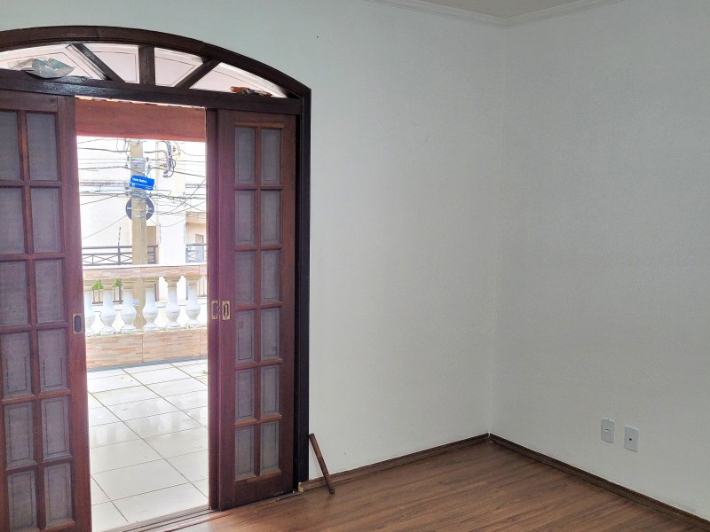 Casa à venda Jardim Terezopolis com 110m² e 2 quartos por R$ 450.000 - 35066862-20220430-092841.jpg