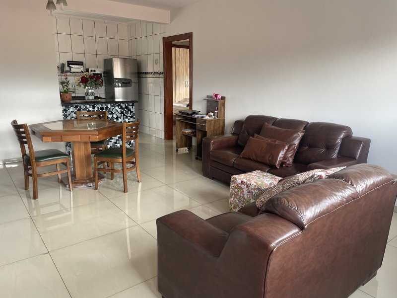 Comercial à venda Centro com 244m² e 1 quarto por R$ 980.000 - 1733862855-e6660929-72e4-41b3-aade-bc513c8595fd.jpeg