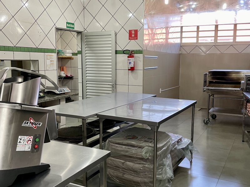 Comercial à venda Centro com 244m² e 1 quarto por R$ 980.000 - 1944596111-5d7ae7d3-9720-4426-a428-1c8c4e1df5b4.jpeg