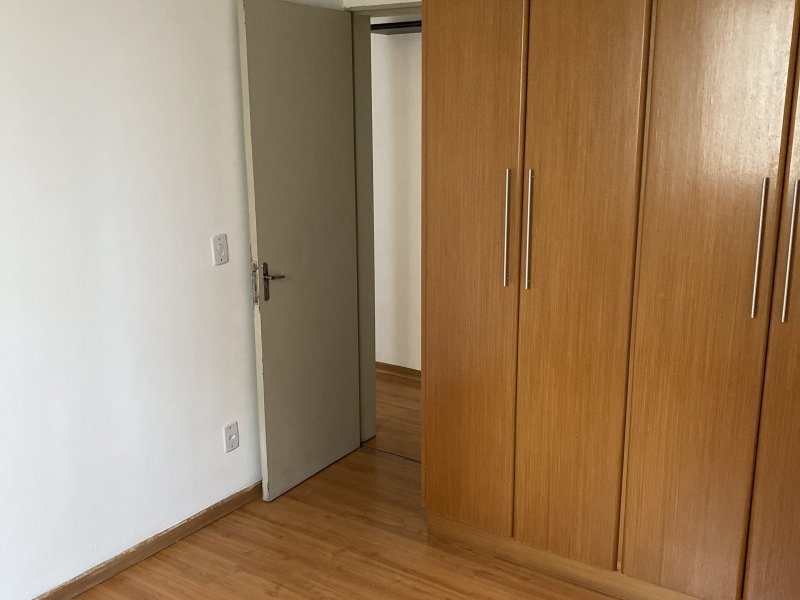 Apartamento à venda Piratininga com 52m² e 2 quartos por R$ 240.000 - 1715977235-090050a0-2629-4a11-8857-4717214d28d7.jpeg