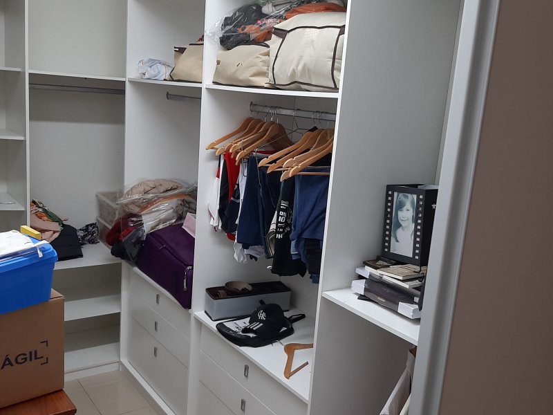 Casa à venda Paraíso com 300m² e 4 quartos por R$ 849.900 - 158831206-closet-1.jpg