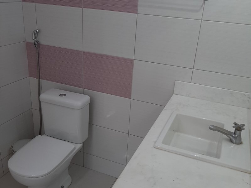 Casa à venda Paraíso com 300m² e 4 quartos por R$ 849.900 - 1653916130-banheiro-suite-2-2.jpg