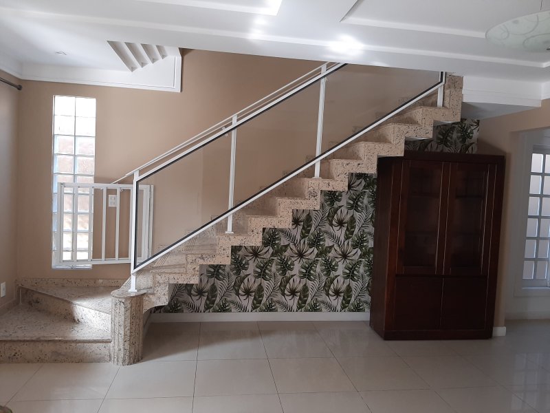 Casa à venda Paraíso com 300m² e 4 quartos por R$ 849.900 - 1891082503-sala-de-estar-1.jpg