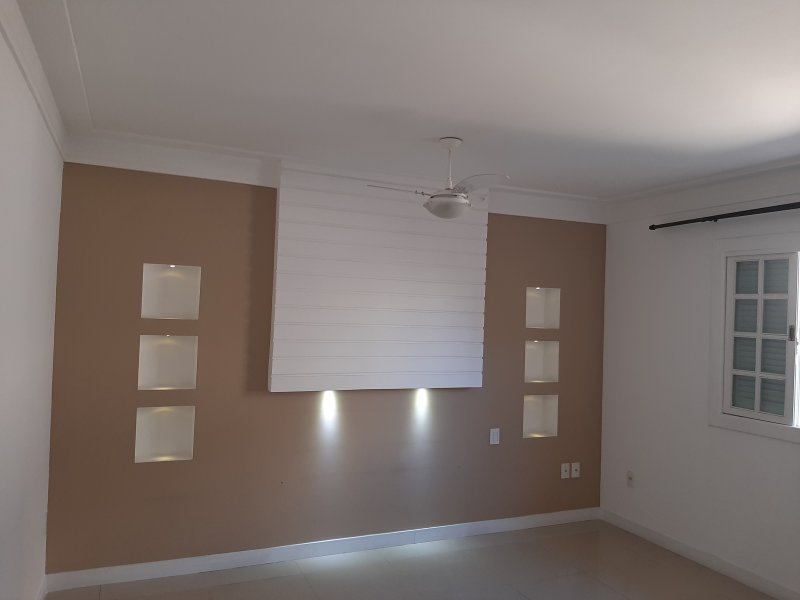 Casa à venda Paraíso com 300m² e 4 quartos por R$ 849.900 - 446204732-suite-master-1.jpg