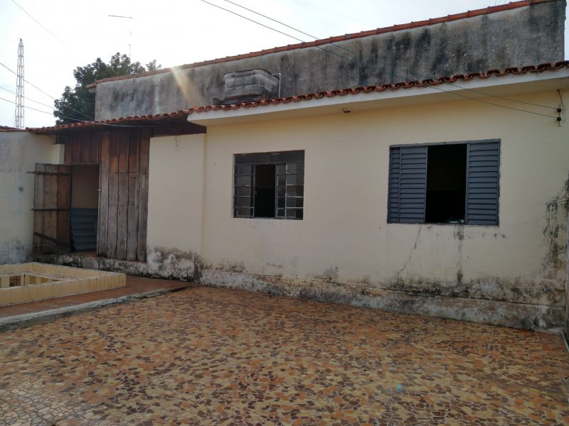 Casa à venda Centro com 300m² e 3 quartos por R$ 50.000 - 1416731350-pc-22052022-121209-99.jpg