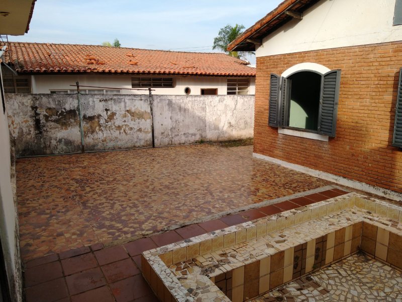 Casa à venda Centro com 300m² e 3 quartos por R$ 50.000 - 1517651993-pc-22052022-121058-99.jpg