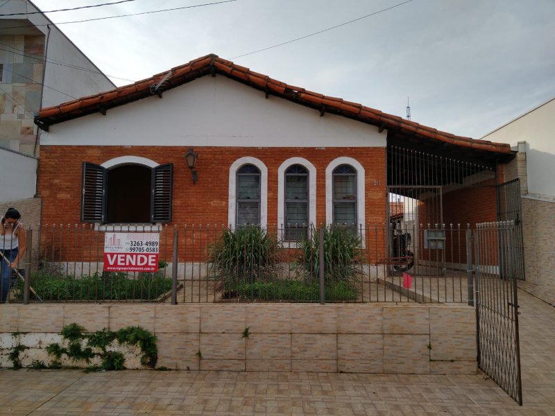 Casa à venda Centro com 300m² e 3 quartos por R$ 50.000 - 1879311550-pc-22052022-121218-99.jpg