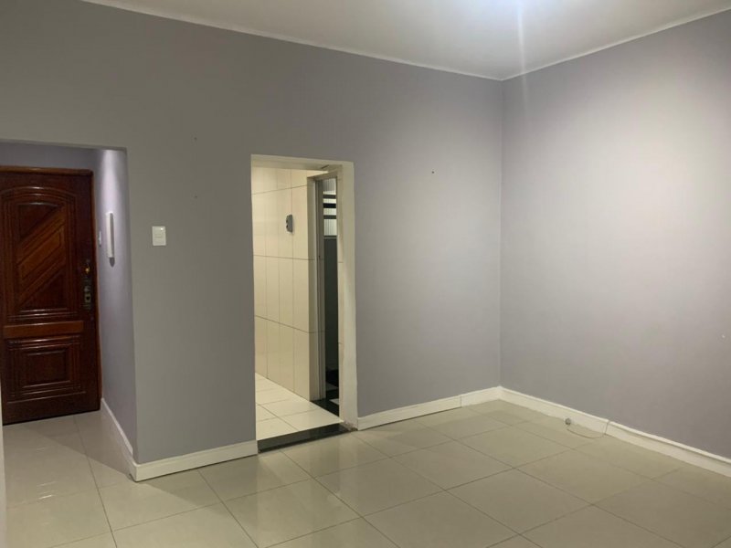 Apartamento à venda Centro com 55m² e 1 quarto por R$ 400.000 - 1732125223-ef476991-4e83-4291-add3-1429ce4cde55.jpeg