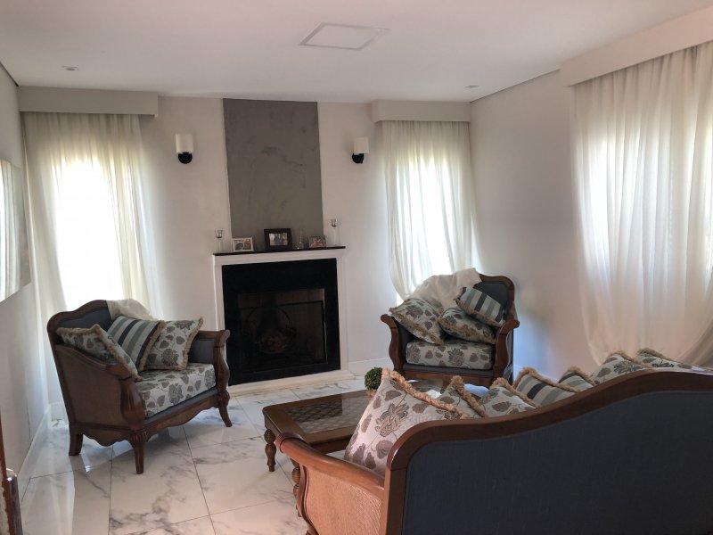 Chácara à venda Vila Paraíso com 2000m² e 4 quartos por R$ 1.000.000 - 922009798-63f09f9b-4d5f-4efe-a1e7-94b15b6a8deb.jpeg