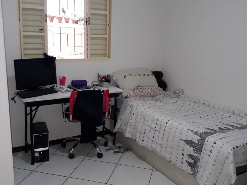 Casa à venda Vila Assis com 265m² e 4 quartos por R$ 550.000 - 419278578-278262252-2377093189100418-5620673222397444900-n.jpg