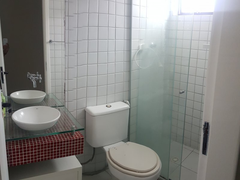 Apartamento à venda Boa Viagem com 61m² e 2 quartos por R$ 425.000 - 693659307-wc-suite.jpg