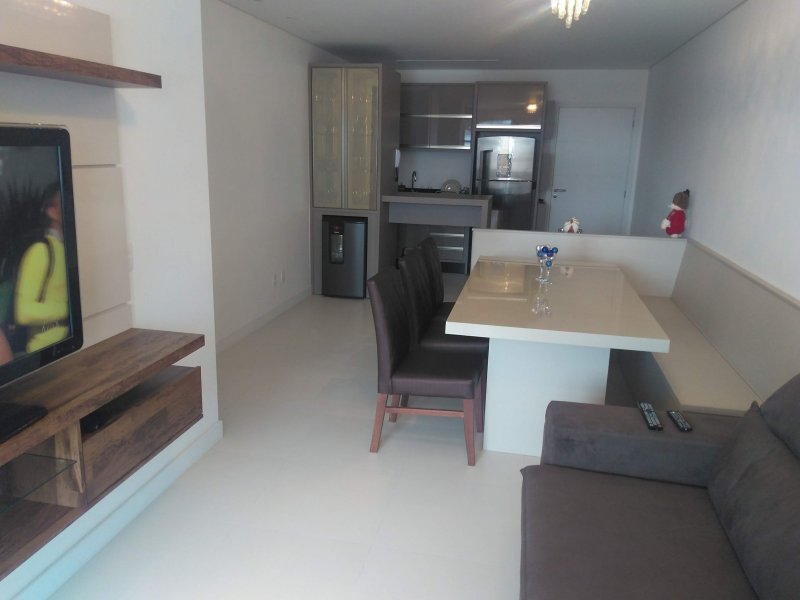 Apartamento à venda Ingleses do Rio Vermelho com 72m² e 2 quartos por R$ 699.000 - 266867623-img-20181226-093917583.jpg