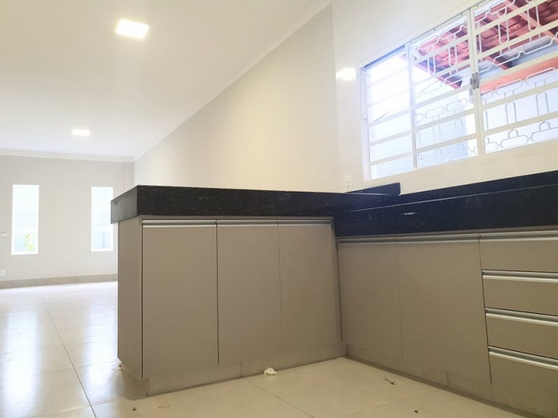 Casa à venda Centro com 100m² e 2 quartos por R$ 350.000 - 1527812075-002-12.jpg