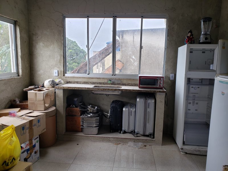 Casa à venda Sepetiba com 378m² e 3 quartos por R$ 295.000 - 2001574432-cozinha-2-andar.jpeg
