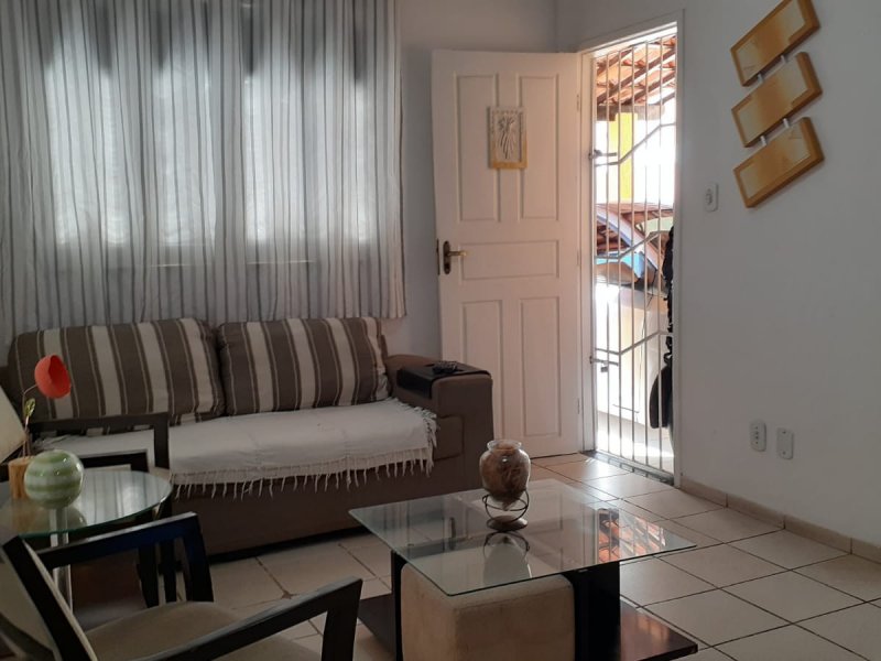 Casa à venda Aruana com 200m² e 2 quartos por R$ 280.000 - 1533536085-10-sala-1.jpeg