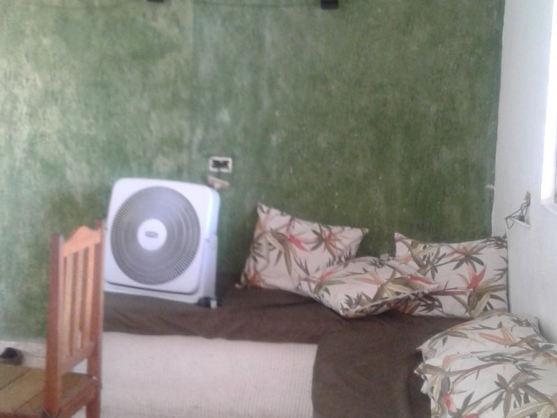 Casa à venda Praia das Palmeiras com 194m² e 2 quartos por R$ 390.000 - 1317346232-sala.jpg