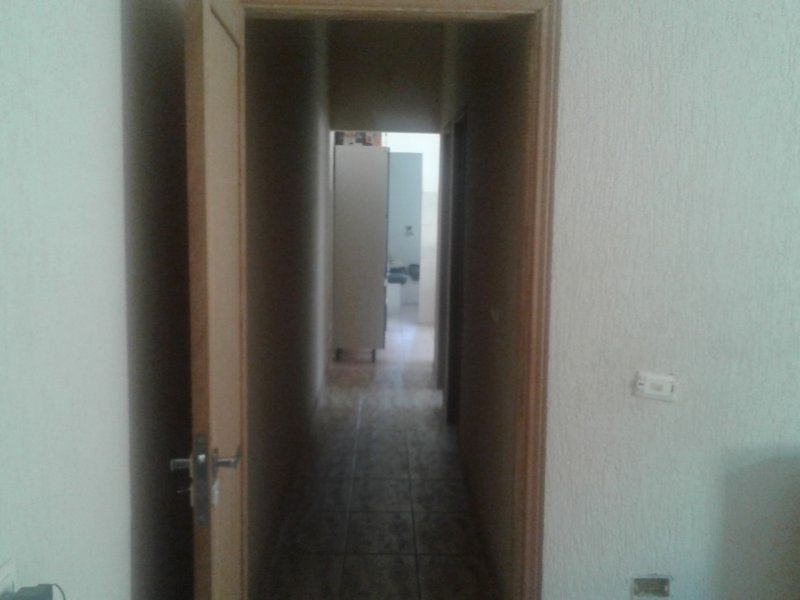 Casa à venda Praia das Palmeiras com 194m² e 2 quartos por R$ 390.000 - 1840758220-corredor-interno.jpg