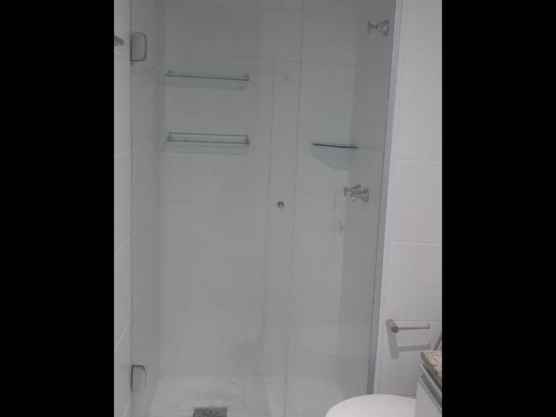 Apartamento à venda Recreio dos Bandeirantes com 120m² e 2 quartos por R$ 790.000 - 401489339-banheiro-suite.jpg