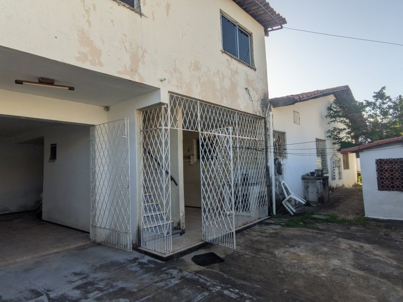 Casa à venda Cidade dos Funcionários com 310m² e 3 quartos por R$ 550.000 - 1349441961-imovel001-9-area-externa-foto02.jpg