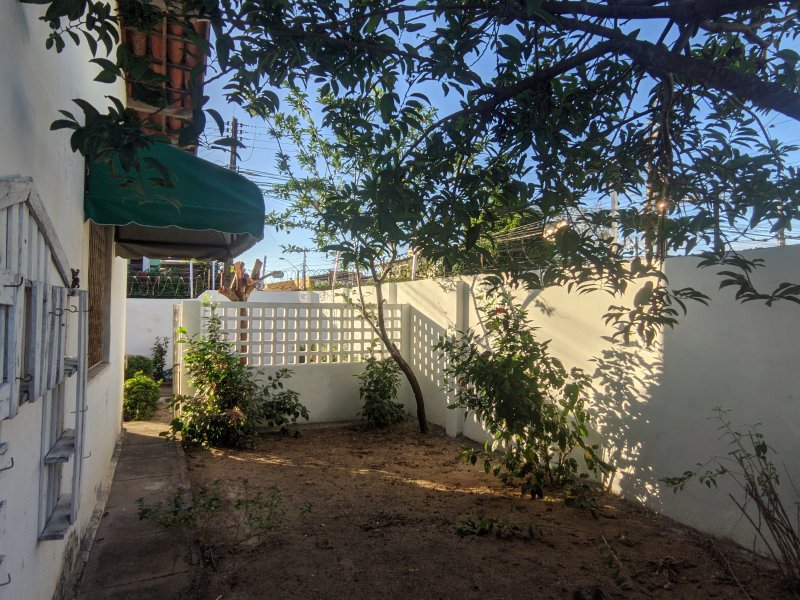 Casa à venda Cidade dos Funcionários com 310m² e 3 quartos por R$ 550.000 - 1873520037-imovel001-9-area-externa-foto03.jpg