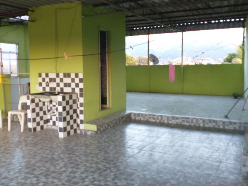 Casa à venda Chatuba com 200m² e 2 quartos por R$ 320.000 - 1417870452-47aaae6b-310c-49d1-b995-57512a87e031.jpg