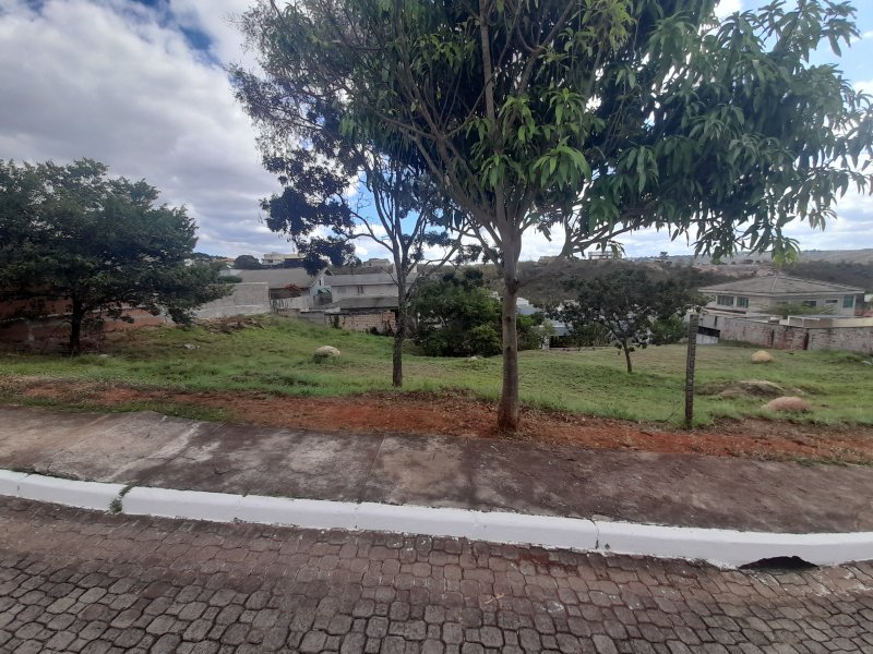 Terreno à venda Centro com 727m² e 1 quarto por R$ 440.000 - 798386815-20220605-125610.jpg