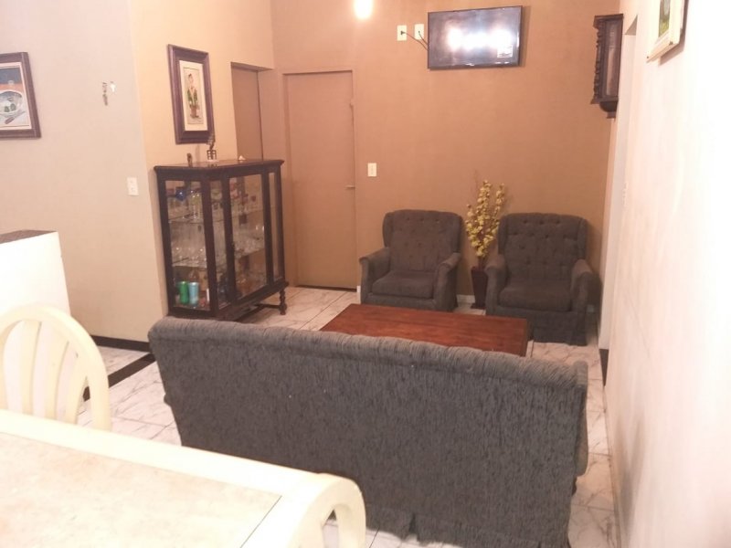 Casa à venda Jardim Guadalajara com 110m² e 4 quartos por R$ 550.000 - 1116126358-res.jpeg