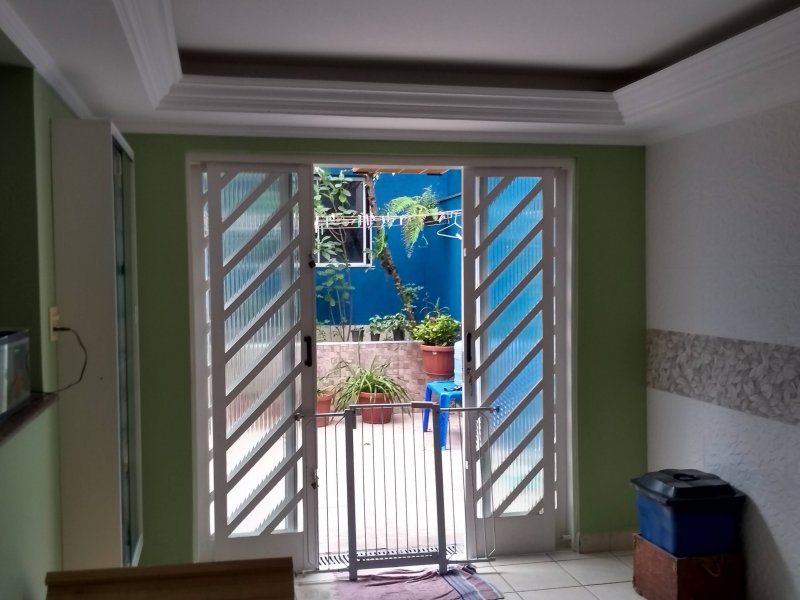 Casa à venda Jardim Pilar com 300m² e 3 quartos por R$ 830.000 - 506024200-img-20220405-093045164-hdr.jpg