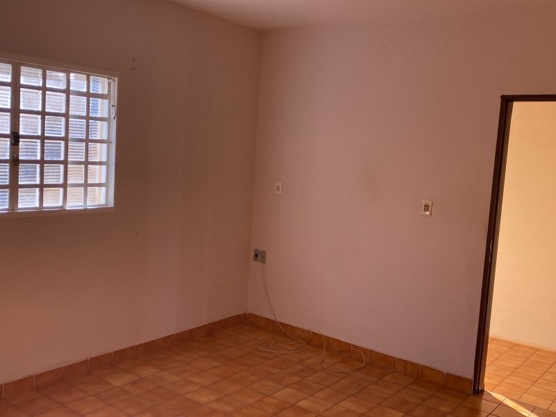 Casa à venda Parque das Nações com 1142m² e 2 quartos por R$ 270.000 - 2009777298-448ae600-d512-42b4-909a-57c85932d6e4.jpeg