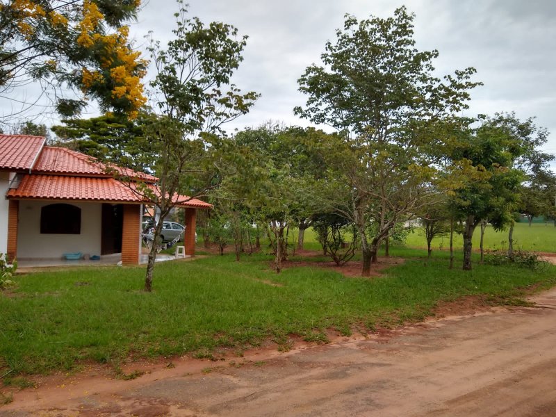 Casa de condomínio à venda Centro com 143m² e 3 quartos por R$ 400.000 - 1426428846-visao-do-quintal-da-frente.jpeg
