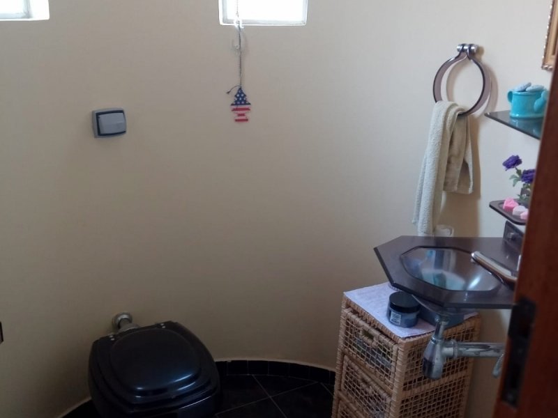 Casa à venda Vila Sao Joao com 175m² e 3 quartos por R$ 570.000 - 1446864205-whatsapp-image-2022-06-06-at-10.jpeg