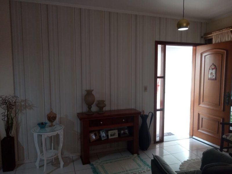 Casa à venda Vila Sao Joao com 175m² e 3 quartos por R$ 570.000 - 864273457-whatsapp-image-2022-06-06-at-10.jpeg