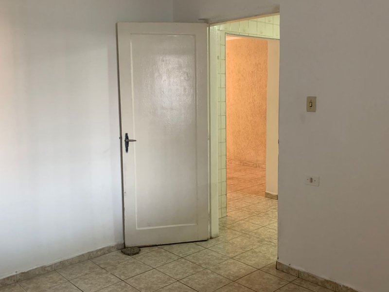 Casa para alugar Vila Dona Augusta com 70m² e 2 quartos por R$ 1.390 - 2058664941-img-20220627-wa0057.jpg
