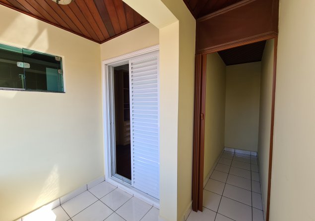 imóvel com 246m²