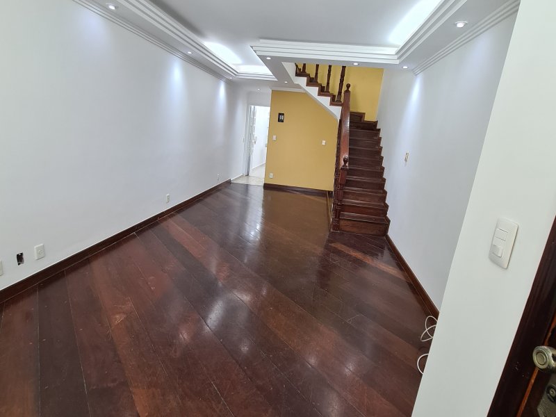 Casa à venda Vl. Pires com 246m² e 3 quartos por R$ 980.000 - 1845959195-20220617-112139.jpg