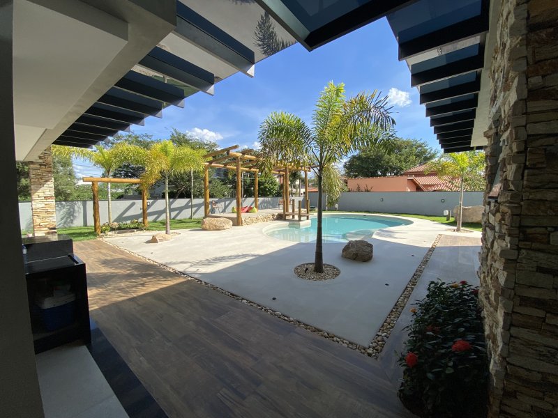 Casa de condomínio à venda Vivendas do Lago com 350m² e 3 quartos por R$ 2.990.000 - 1732896349-b6f48d21-7420-4386-b3bb-b51beb3ad50b.jpeg