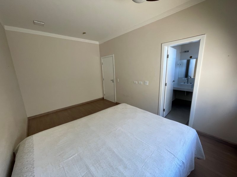 Casa de condomínio à venda Village Limeira com 300m² e 3 quartos por R$ 18.000 - 1095608086-canto-2.jpg