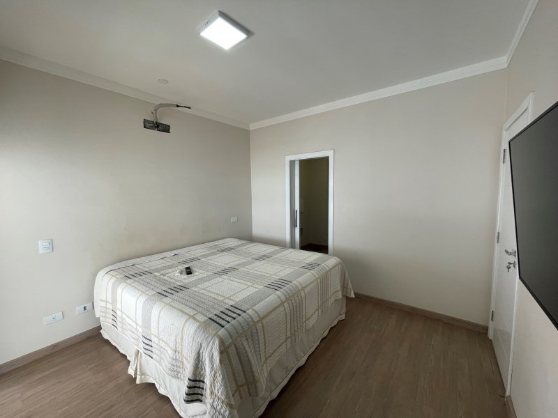 Casa de condomínio à venda Village Limeira com 300m² e 3 quartos por R$ 18.000 - 1156425085-quarto-canto-1.jpg