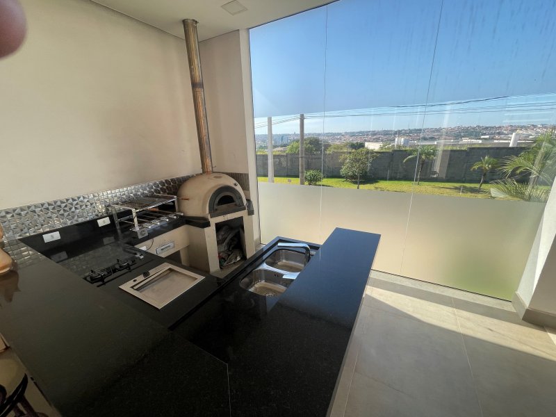 Casa de condomínio à venda Village Limeira com 300m² e 3 quartos por R$ 18.000 - 1359244028-balcao.jpg