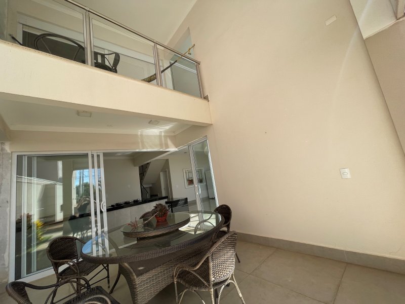 Casa de condomínio à venda Village Limeira com 300m² e 3 quartos por R$ 18.000 - 1455616947-redonda-canto-3.jpg