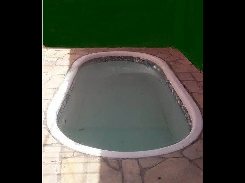 Casa à venda Jardim Itu-Sabará com 92m² e 3 quartos por R$ 400.000 - 2013938444-piscina-fundos.jpg