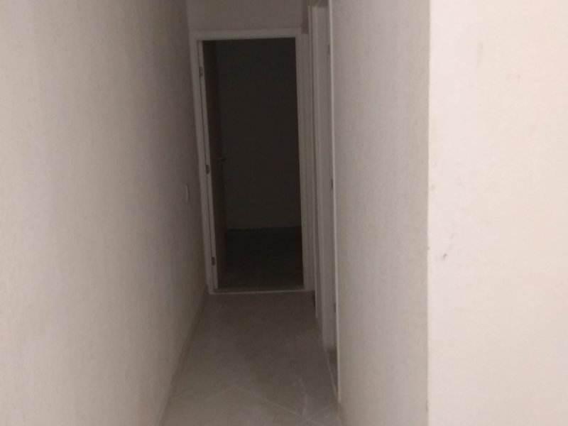 Apartamento à venda Colônia (Zona Leste) com 4156m² e 2 quartos por R$ 180.000 - 1989092518-corredor-de-circulacao.jpg