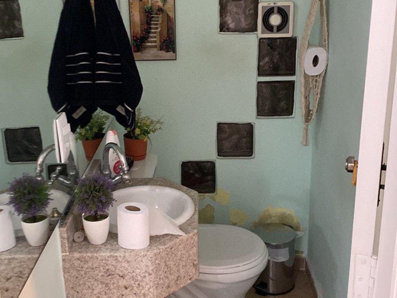 Casa de condomínio à venda Parque Assunção com 126m² e 3 quartos por R$ 680.000 - 559052069-lavabo.jpeg