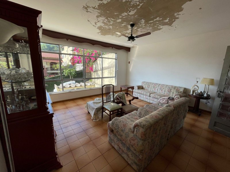 Casa à venda Jacarepaguá com 250m² e 2 quartos por R$ 700.000 - 1481608809-ecfdf857-e32d-49d3-b4d4-267bb168a6a3.jpg