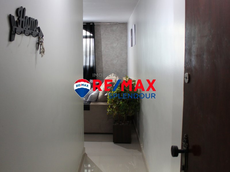 Apartamento à venda Centro com 57m² e 2 quartos por R$ 205.000 - 1534185374-entrada-sala.jpg