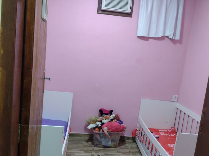 Casa à venda Bráz De Pina com 47m² e 3 quartos por R$ 70.000 - 1847390745-img-20220709-191855760.jpg